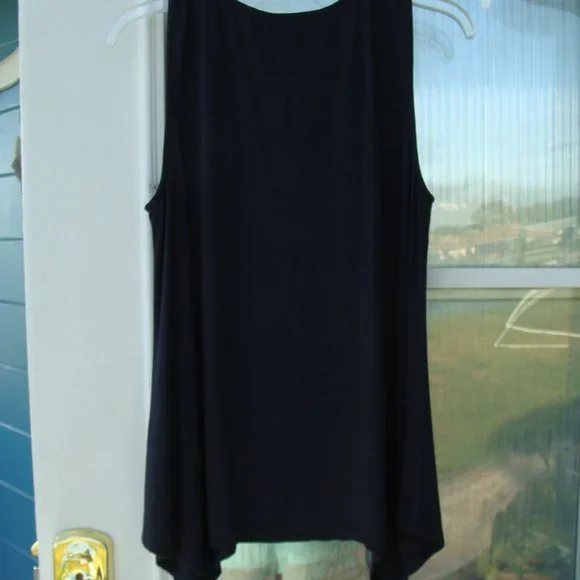 Adrianna Papel M blue embroidered sleeveless top New - Picture 7 of 14